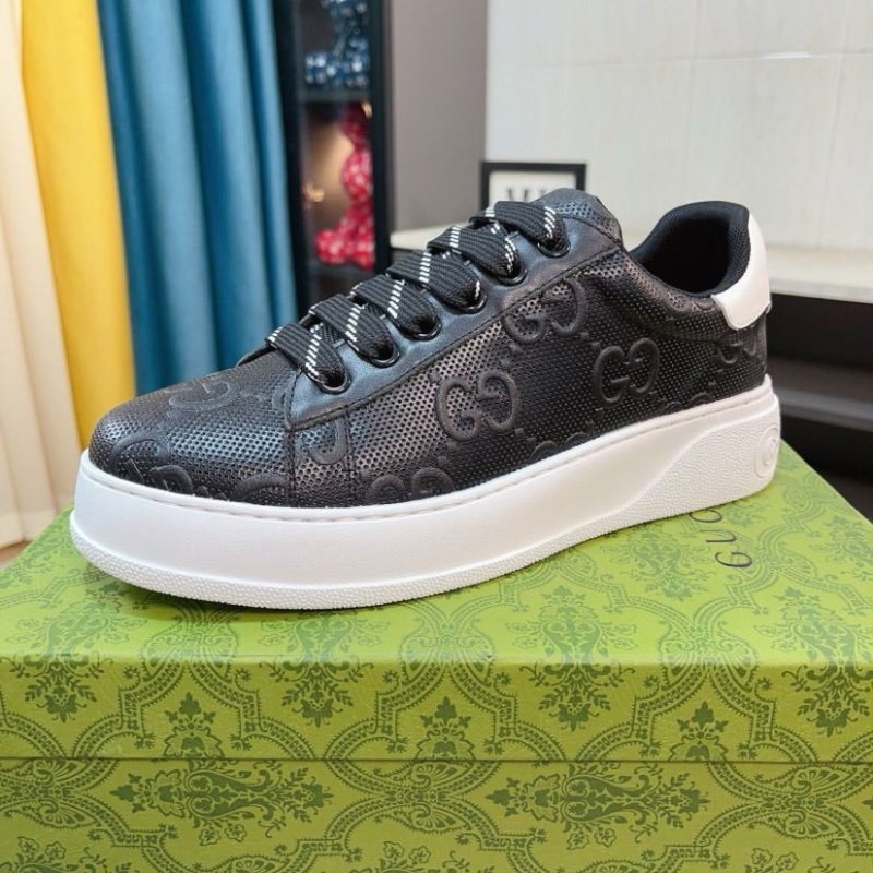 G*u*i casual shoes